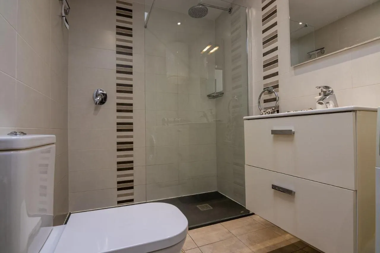 Hannah'S Haven - 1 Bedroom Apt In The Heart Of Puerto Del Carmen Tias Spain