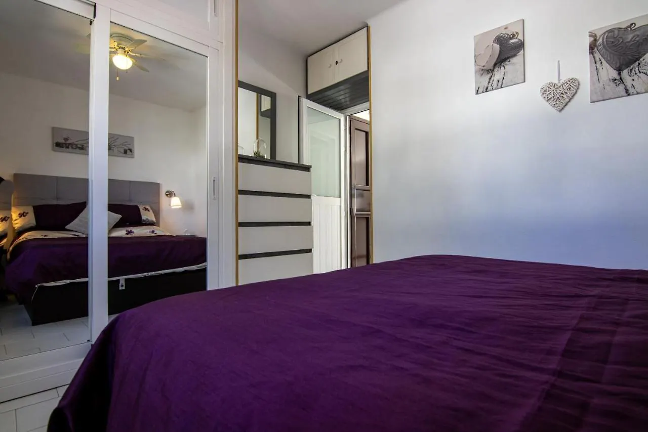 Apartment Hannah'S Haven - 1 Bedroom Apt In The Heart Of Puerto Del Carmen Tias